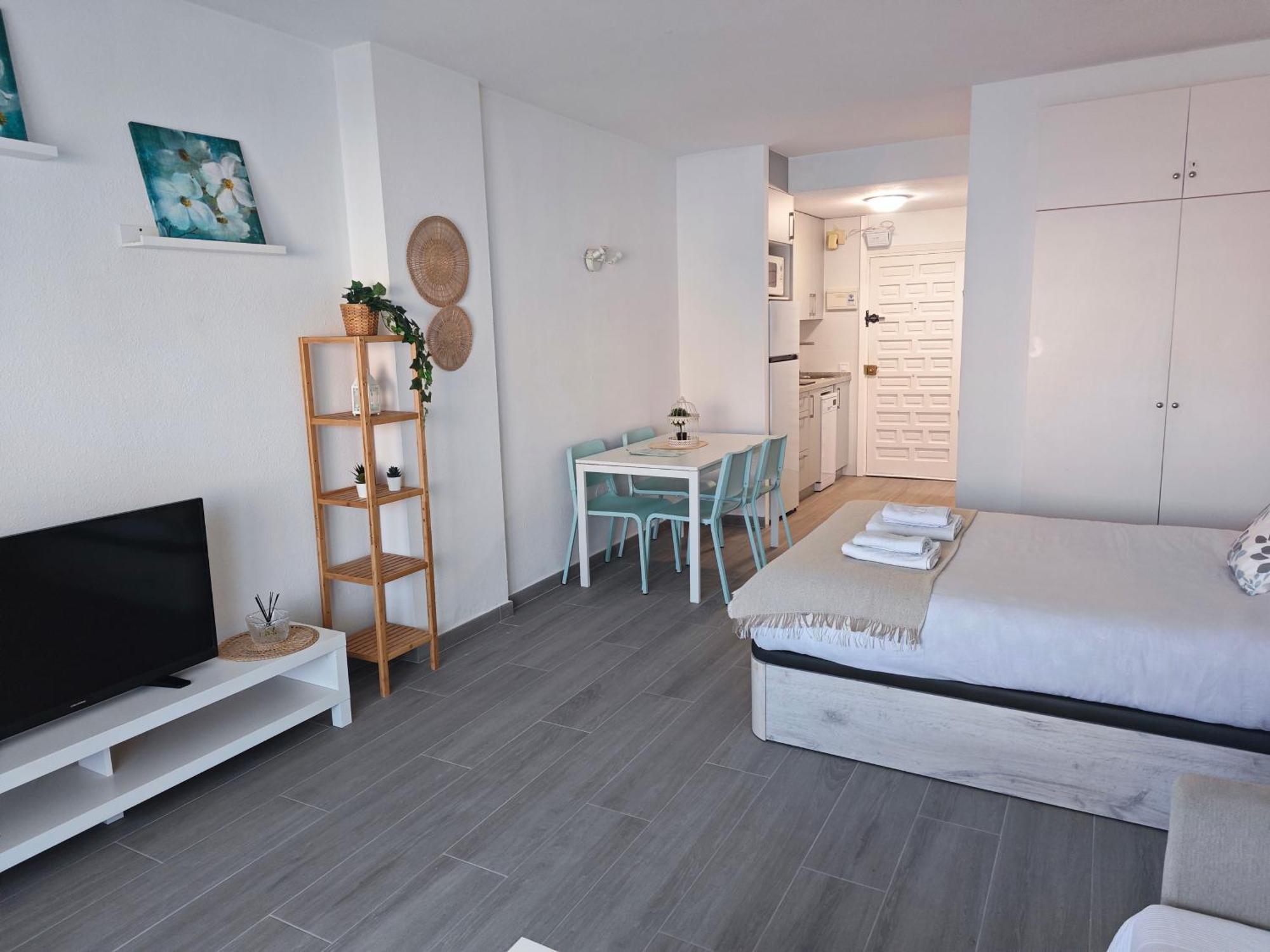 Benalbeach Casa Kito Suite 1ª Linea De Playa Бенальмадена Экстерьер фото